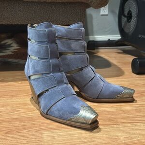 Suede western boots